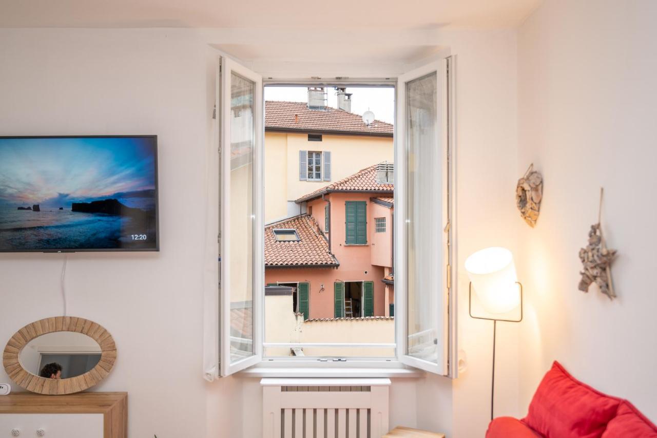 Portatorre Suite, A Charming Apartment In The Heart Of Como, Free Private Parking, Air Conditioning & More! Εξωτερικό φωτογραφία