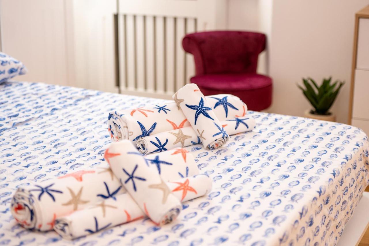 Portatorre Suite, A Charming Apartment In The Heart Of Como, Free Private Parking, Air Conditioning & More! Εξωτερικό φωτογραφία