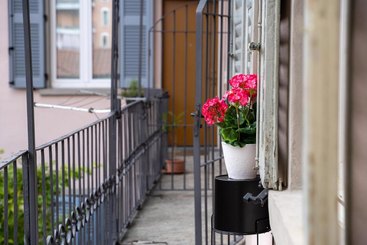 Portatorre Suite, A Charming Apartment In The Heart Of Como, Free Private Parking, Air Conditioning & More! Εξωτερικό φωτογραφία