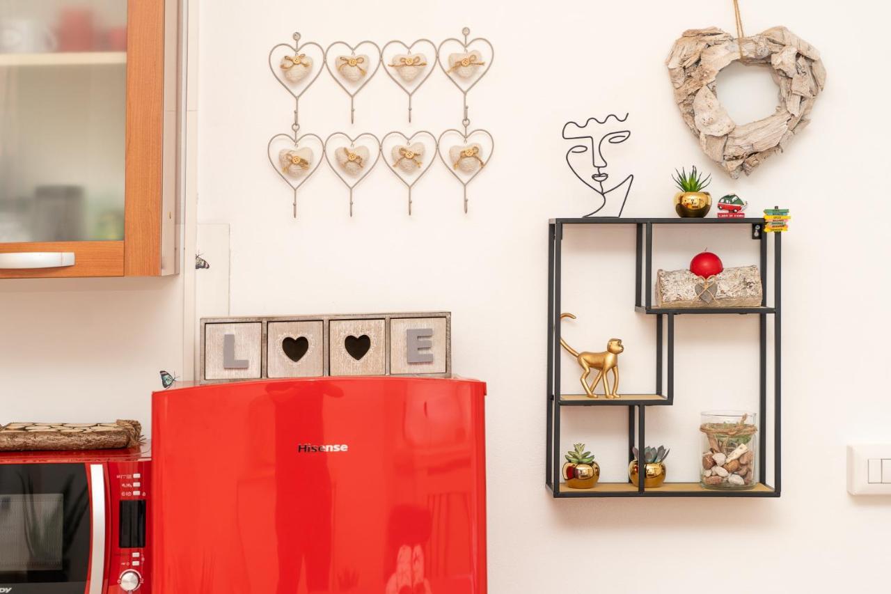 Portatorre Suite, A Charming Apartment In The Heart Of Como, Free Private Parking, Air Conditioning & More! Εξωτερικό φωτογραφία