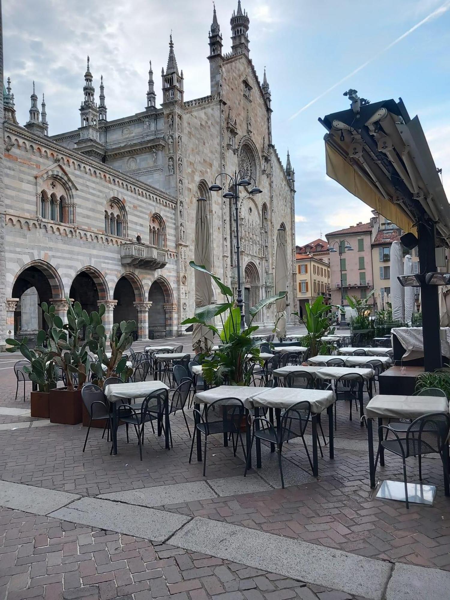 Portatorre Suite, A Charming Apartment In The Heart Of Como, Free Private Parking, Air Conditioning & More! Εξωτερικό φωτογραφία