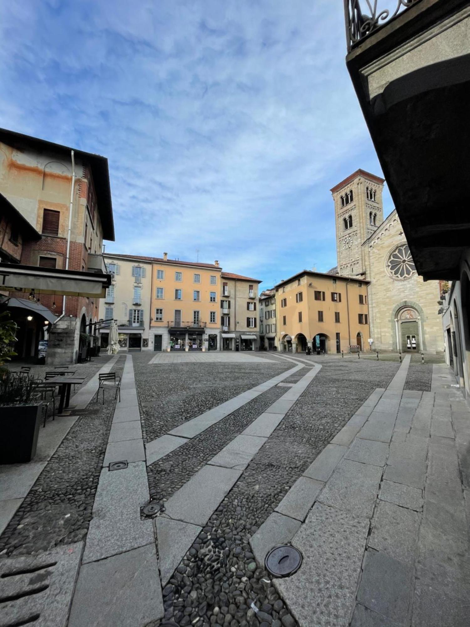 Portatorre Suite, A Charming Apartment In The Heart Of Como, Free Private Parking, Air Conditioning & More! Εξωτερικό φωτογραφία