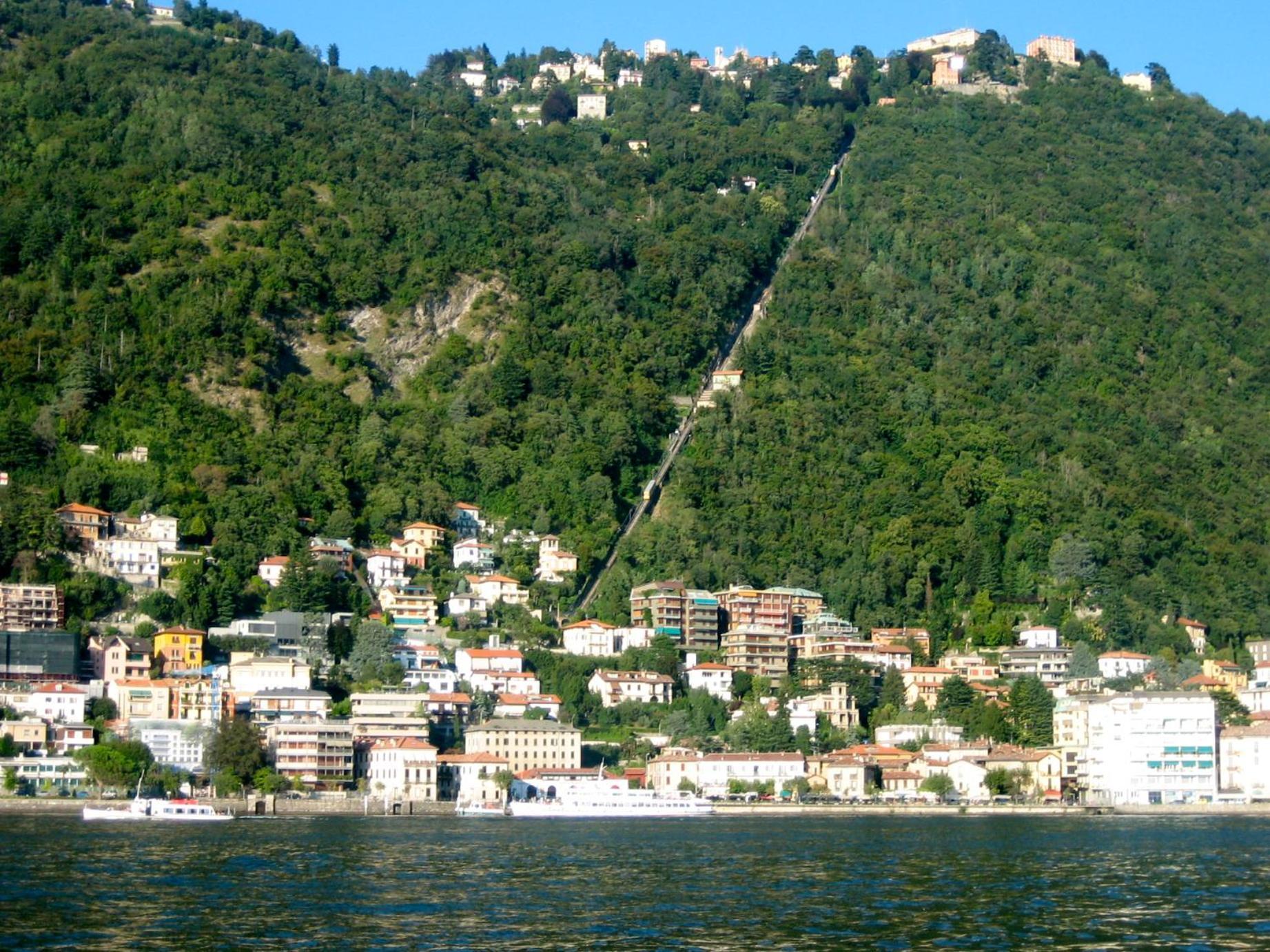 Portatorre Suite, A Charming Apartment In The Heart Of Como, Free Private Parking, Air Conditioning & More! Εξωτερικό φωτογραφία