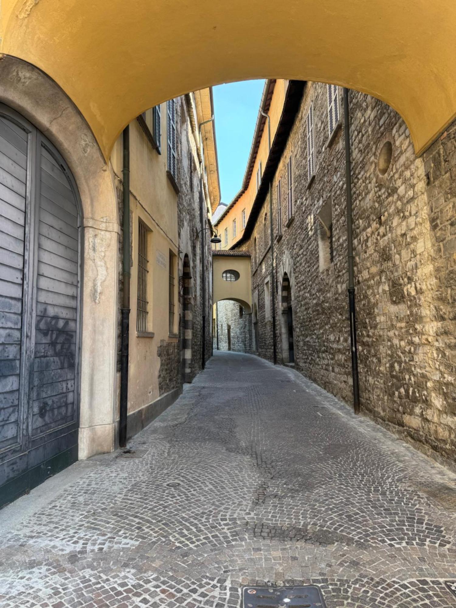 Portatorre Suite, A Charming Apartment In The Heart Of Como, Free Private Parking, Air Conditioning & More! Εξωτερικό φωτογραφία